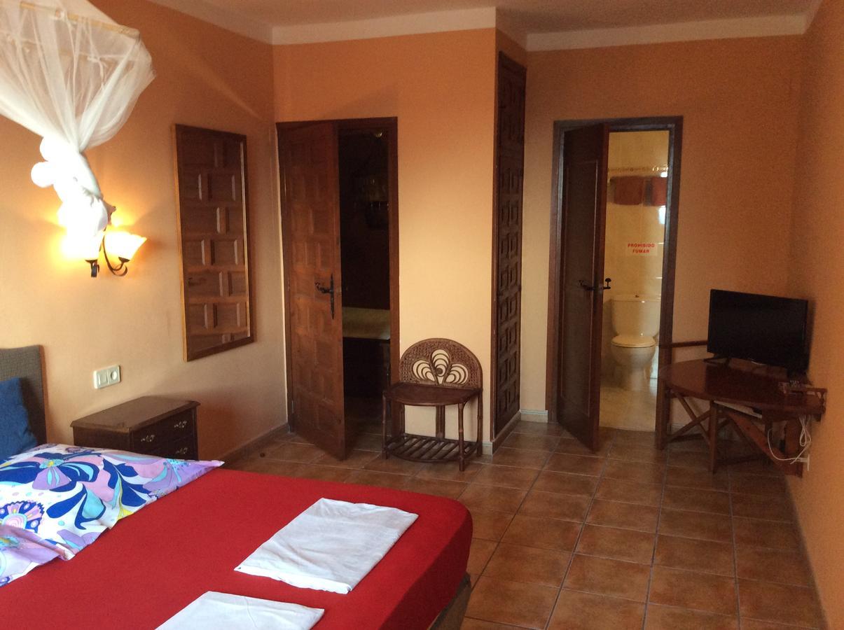 Pinkflamingo Hotel Denia Bagian luar foto